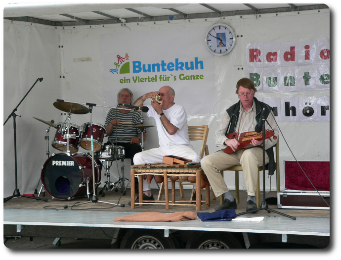 RBK Stand beim Stadtteilfest Buntekuh 2011 Ungewöhnliche Musikinstrumente